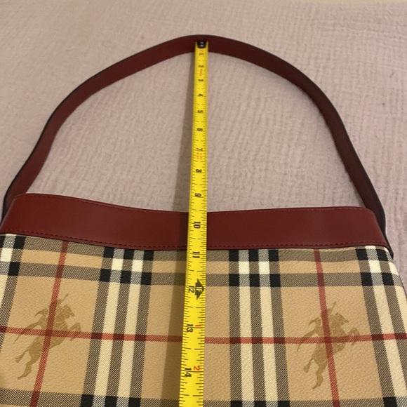 BURBERRY SHOULDER BAG . Very good condition - Picture 12 of 13
